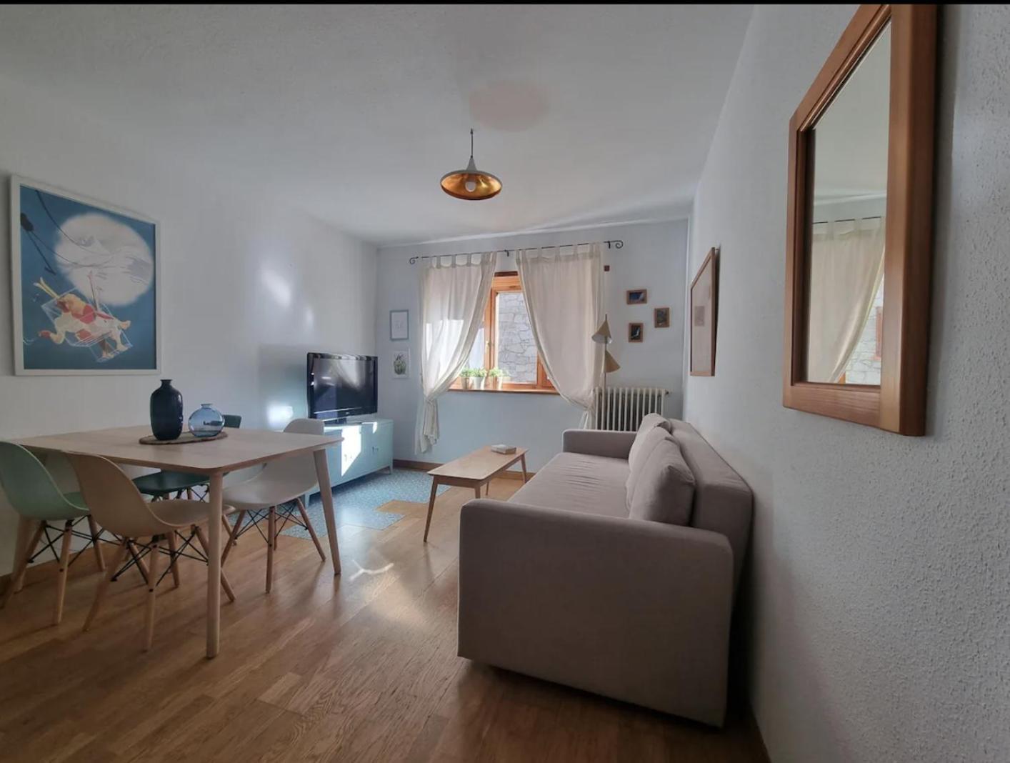 Apartamento CHECK-IN CASAS El rincón Benasque Exterior foto